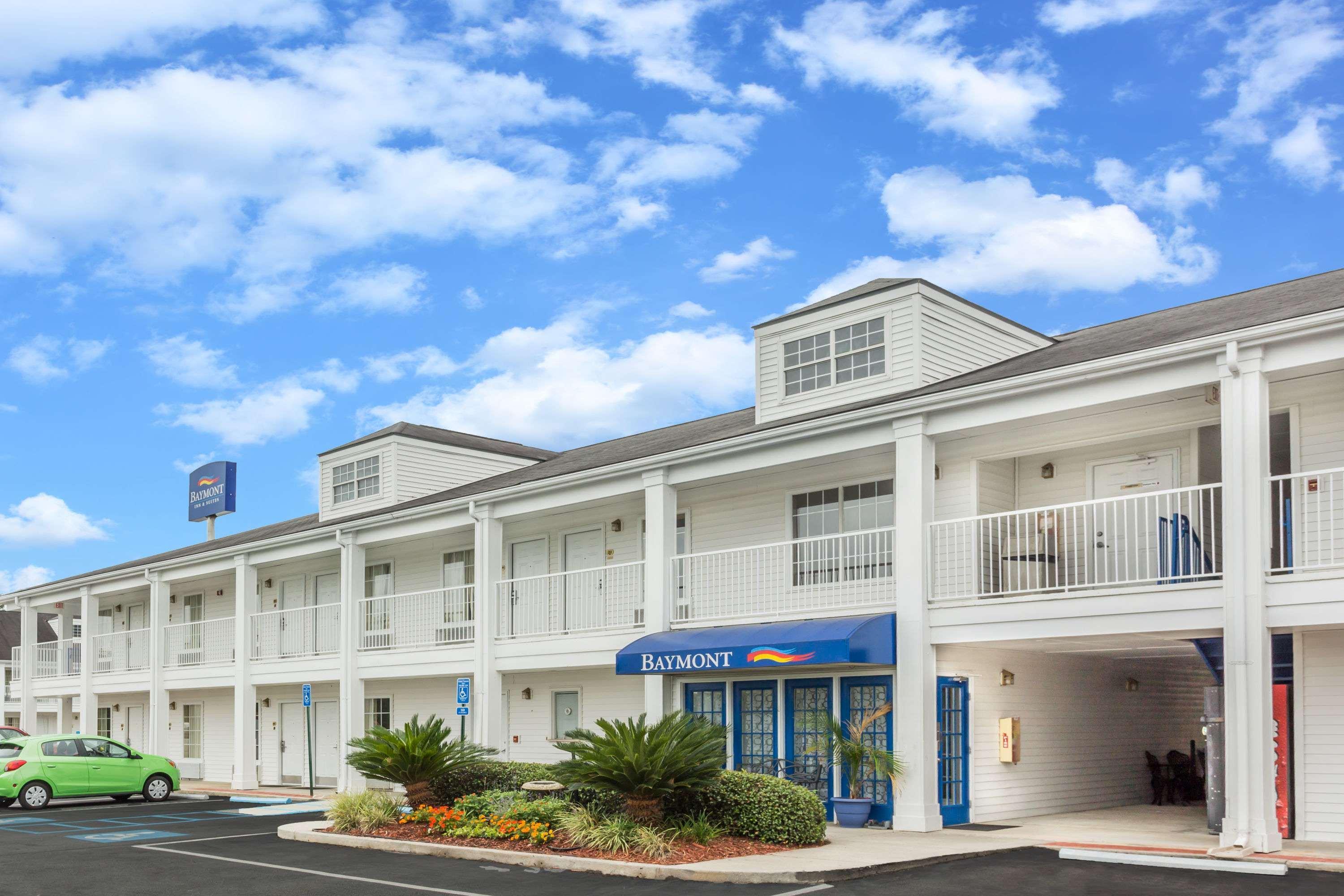 Baymont By Wyndham Valdosta At Valdosta Mall Bagian luar foto