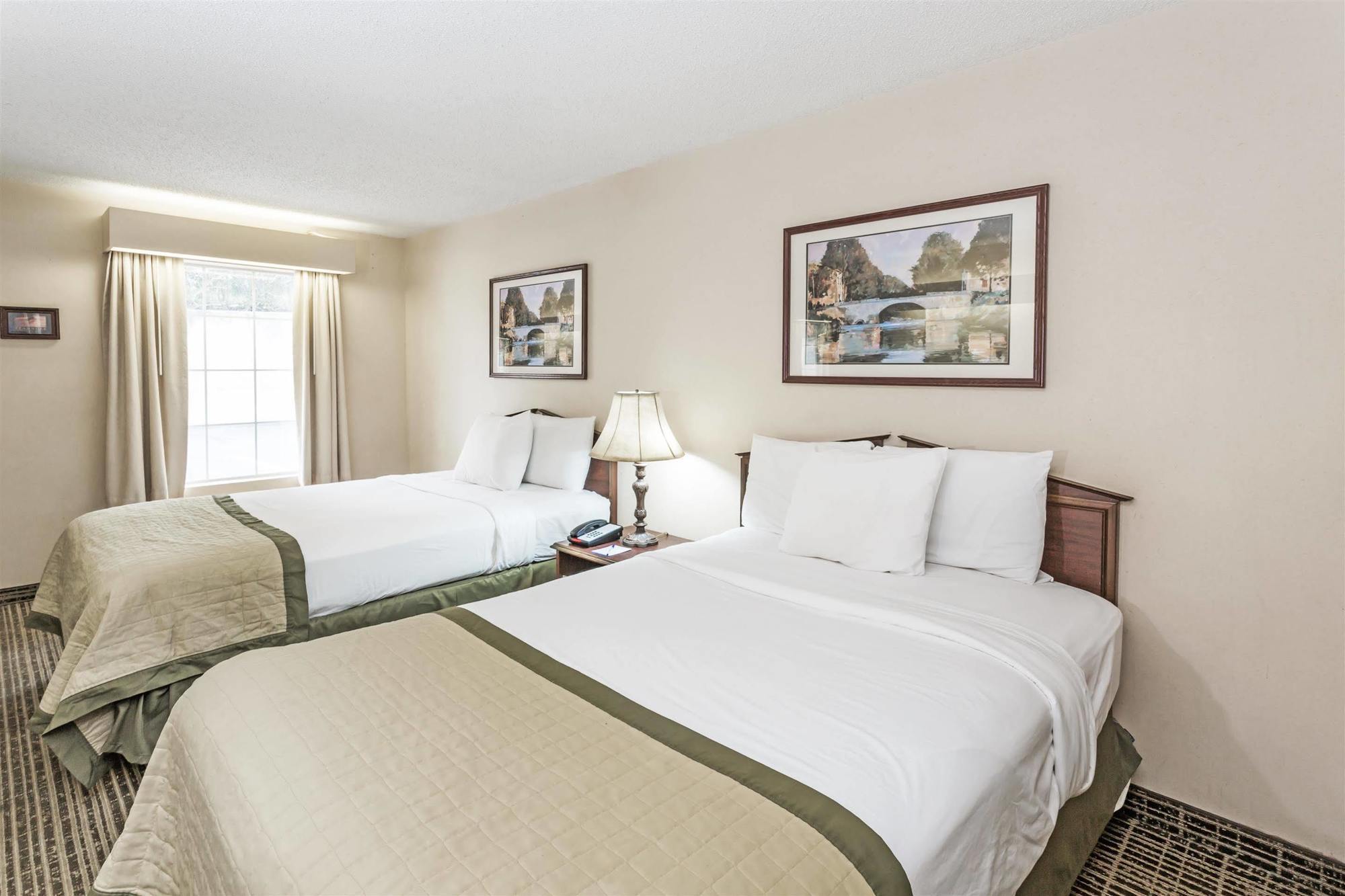 Baymont By Wyndham Valdosta At Valdosta Mall Bagian luar foto